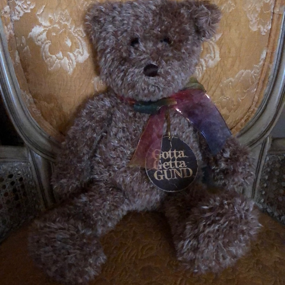 Original Gund lost retro bear